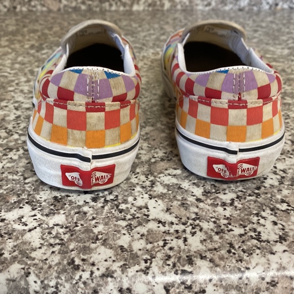 Vans Low Top “Rainbow Checkered” / Size 3 Kids / 500714 - Picture 6 of 11